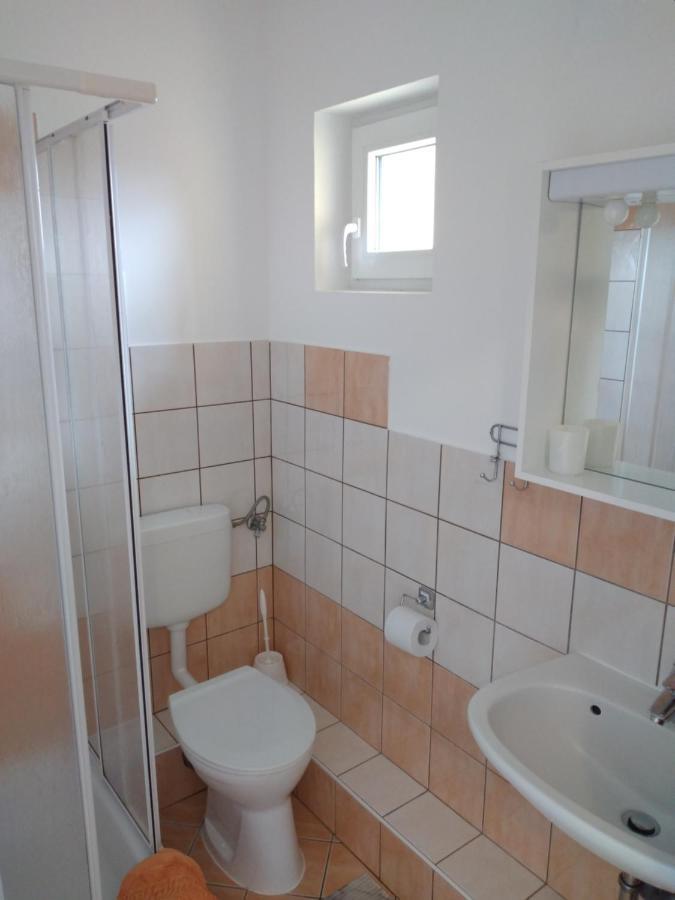 Heviz Erika Apartman Luaran gambar