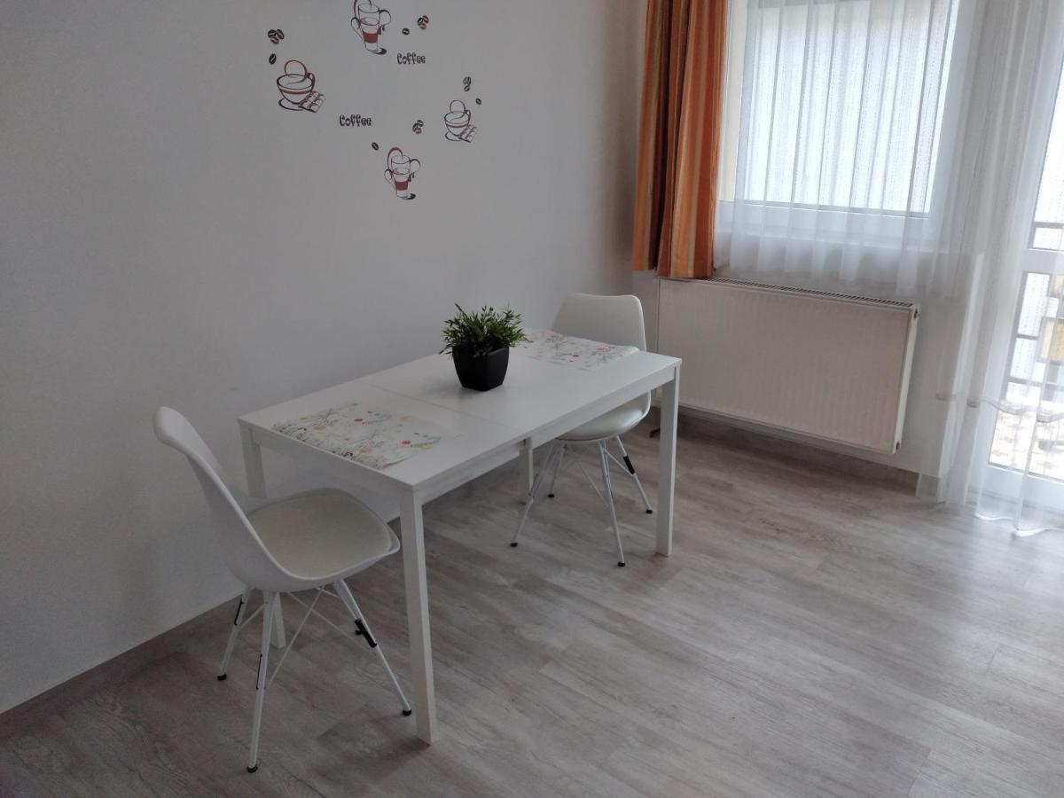 Heviz Erika Apartman Luaran gambar